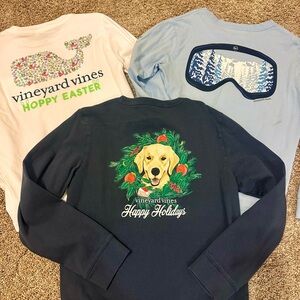 Vineyard Vines Navy Holiday Dog Long Sleeve Tee with Green & Red Wreath